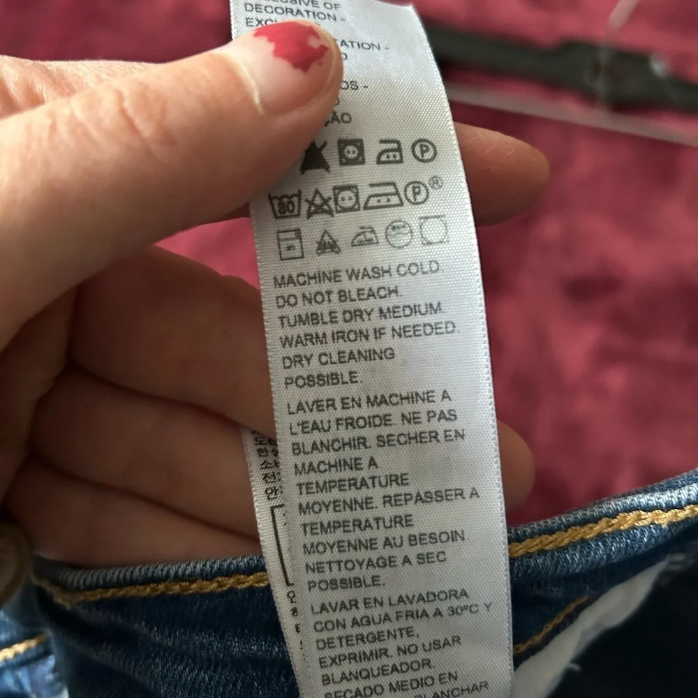 Levi's Wedgie Straight Jeans Size 27 Light Distressing